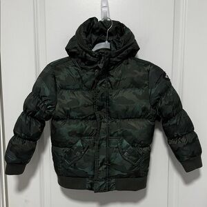 Appaman Kids Boys Camouflage Puffer Jacket with a Hood size 6